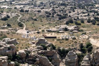 1280px-Rummana_Campsite,_Dana_Reserve_01